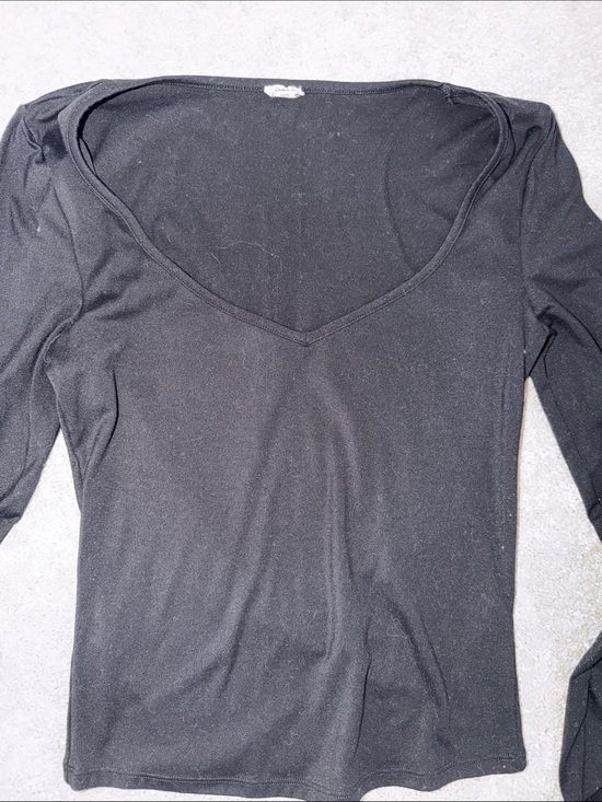 Garage Tops - Garage Black V-Neck Long Sleeve Top